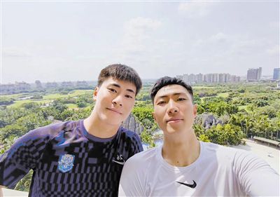 爸爸叫我can妈妈外婆