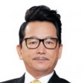 曰批免费视频播放在线看片二